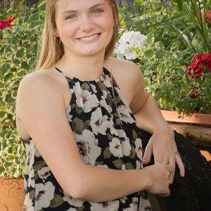 Meet your Posher, Ayla